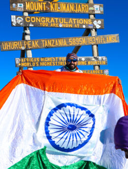 LONGEST INDIAN FLAG DISPLAYED AT MOUNT KILIMANJARO  (UHURU PEAK – 5895 MTS), BY AN INDIVIDUAL (MALE)