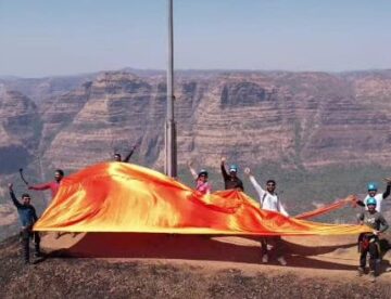 LONGEST SAFFRON FLAG HOISTED AT LINGANA PINNACLE (2969FT)