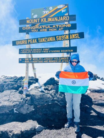 First Lady From Railway Protection Force Railway Board To Summit Mount Kilimanjaro ( Africa )